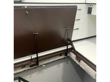 Люк в підлогу Плита 100х160 см з сходами "гусиний крок"